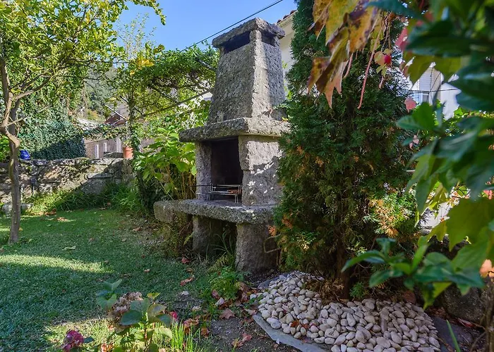 Aldea Bordons Country house *